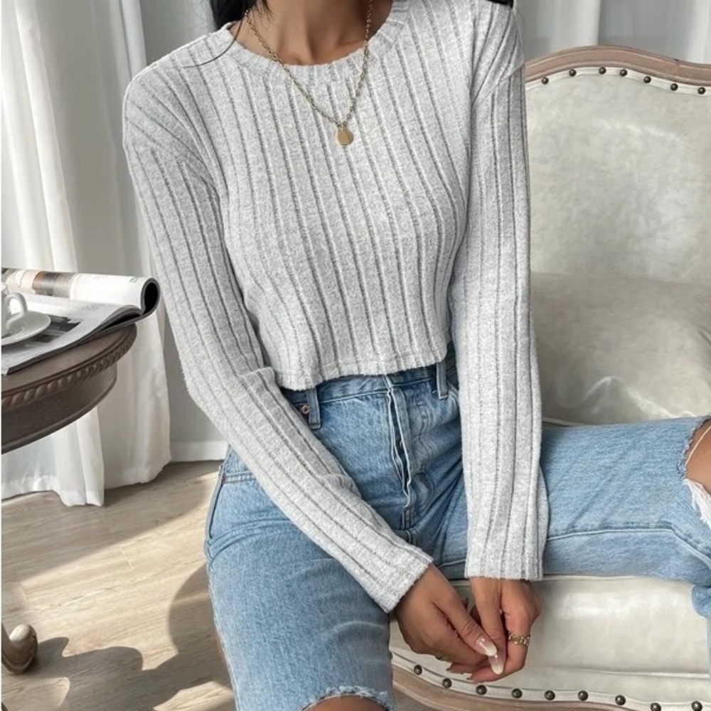Shein women’s solid gray long sleeve rib knit crop tee